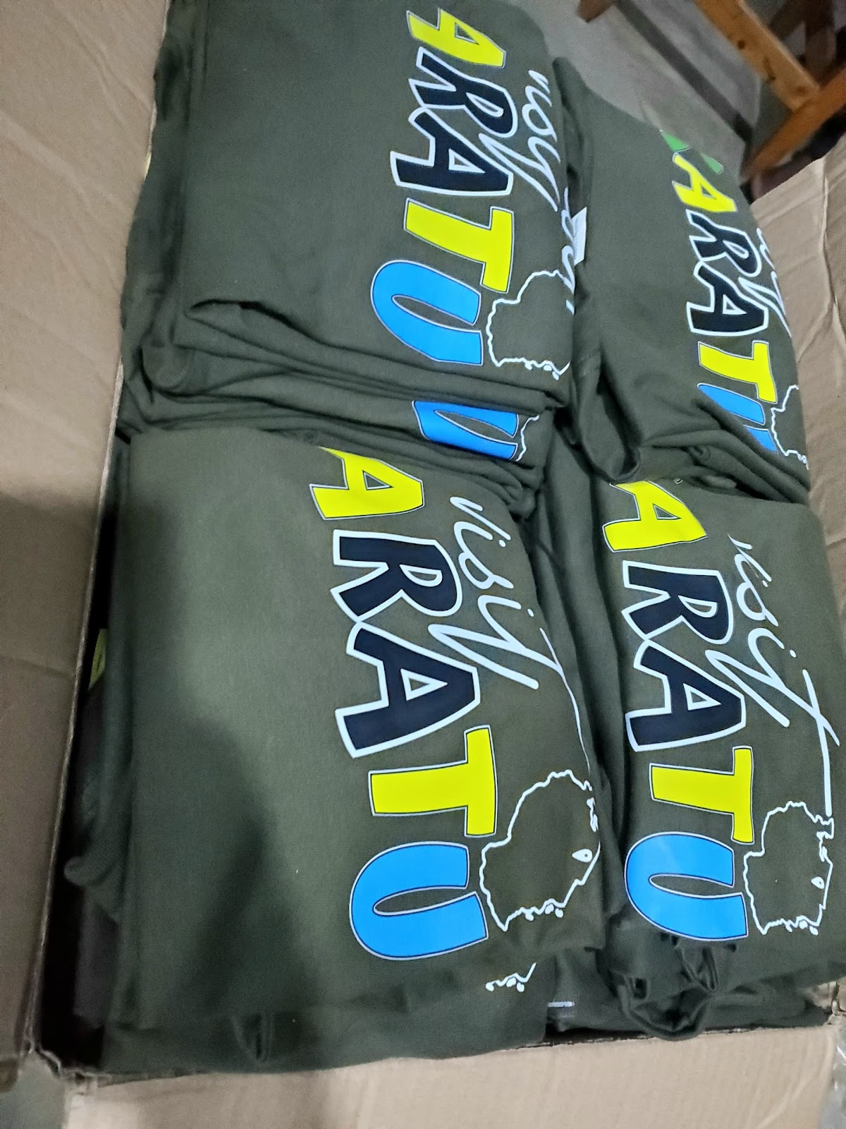 T-Shirt za Round na Form Six 10